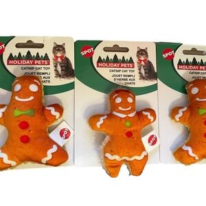 X's 3 Spot Holiday Gingerbread Man Toy Lot 3 Toys Pets Cat Fun Cookie Shape